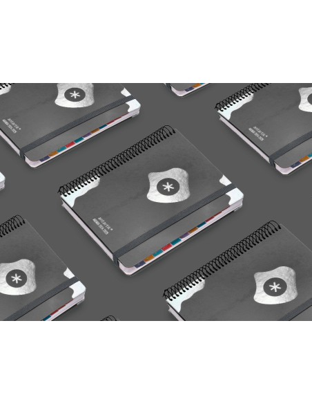 Agenda escolar antartik año 24 - 25 curso coleccion maximal black día página a5