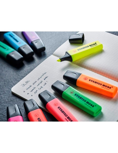 Rotulador stabilo boss fluorescente 70 estuche de 4 unidades colores surtidos