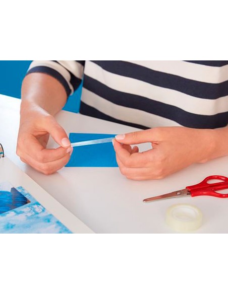 Cinta adhesiva q-connect invisible 7,5 m x 19 mm con portarrollo en blister