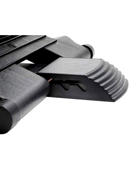 Reposapies ajustable q-connect premium con alfombrilla caucho