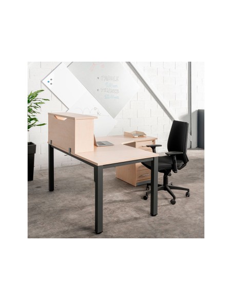 Silla rocada direccion con brazos regulables base polimero mecanismo sincro carcasa negra tela negro