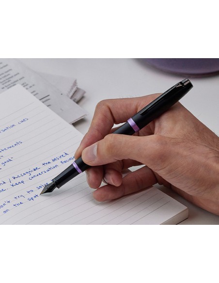 Pluma parker im professionals vibrant purple ring plumin f en estuche de regalo